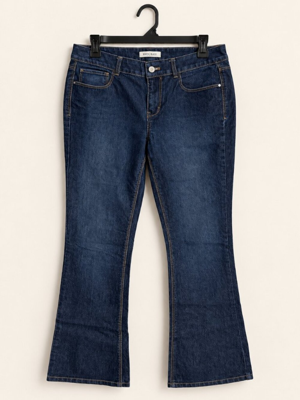 White House Black Market Blanc Dark Wash Bootcut Jeans 8S Short